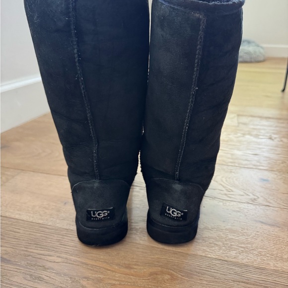 Ugg Classic Tall Boots - Picture 5 of 8